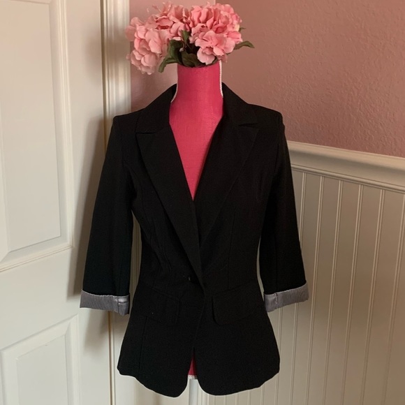 Iz Byer Jackets & Blazers - Black 1-Button Blazer with 3/4 Sleeve IZ Byer size medium